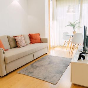 Oporto Yellow Apartments